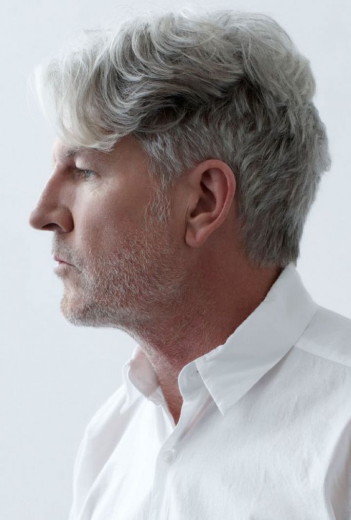 The Weekly Review - The reinvention of Tim Finn